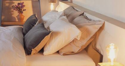 Eucalyptus Home (by Doña Catta)