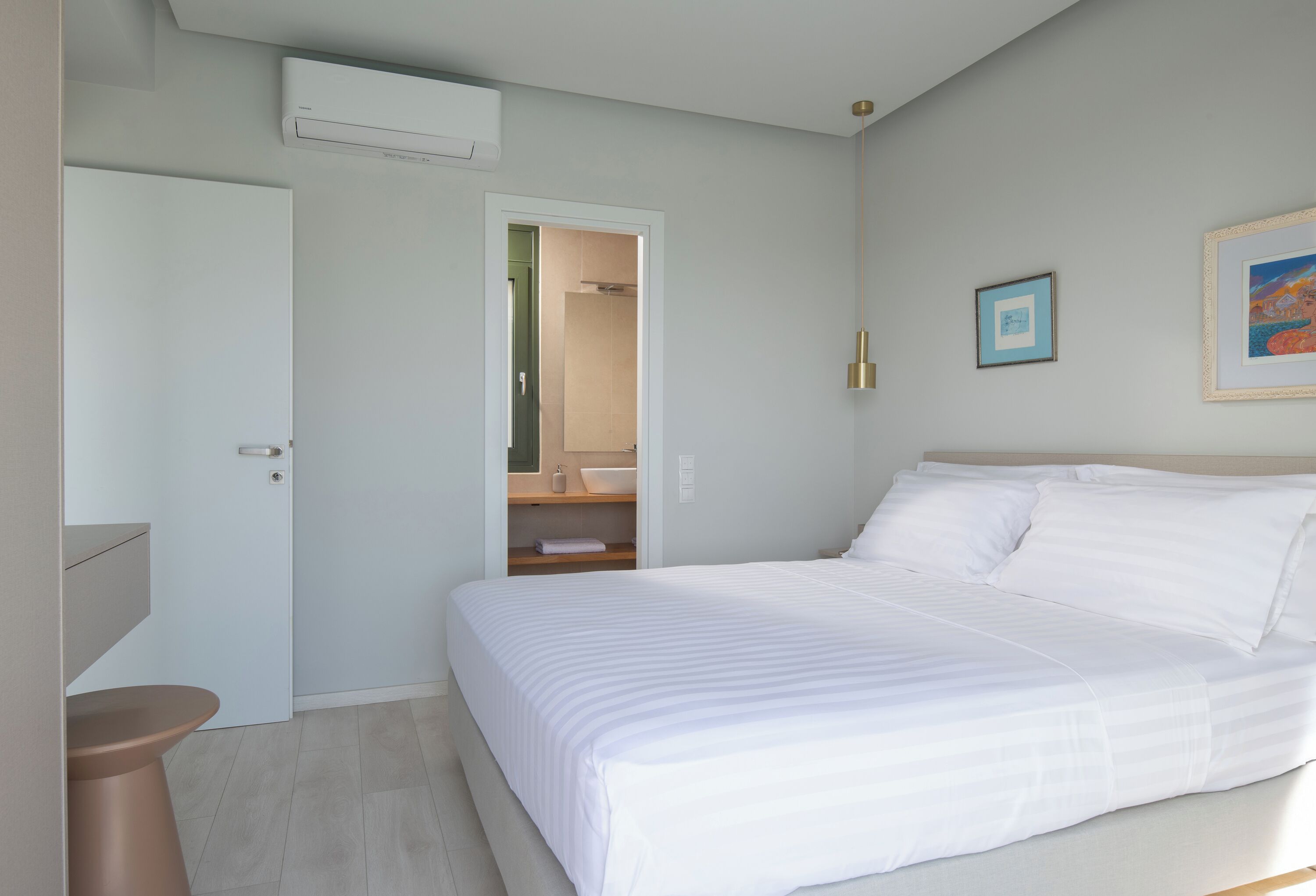 Villa de lujo, vista al mar | 3 habitaciones, insonorización y tabla de planchar con plancha 