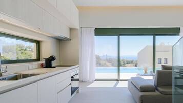 Vila superluxo, vista para o mar | 3 quartos, quartos à prova de som, ferros/tábuas de passar roupa