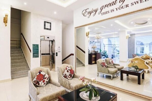 Lobby lounge - Empress Dalat Hotel (Dalat)