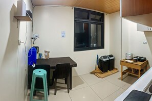 Unclassified image, 2 of 3, button - RedDoorz near Baguio Night Market (Baguio)