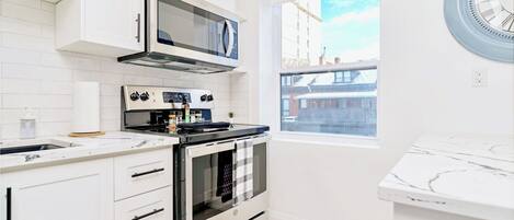 Fridge, microwave, oven, stovetop