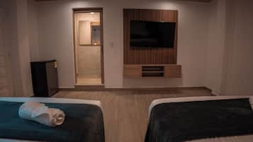 Quarto quádruplo superior | Cofres nos quartos, cortinas blackout, ferros/tábuas de passar roupa