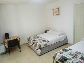 1 dormitorio, escritorio, wifi y ropa de cama