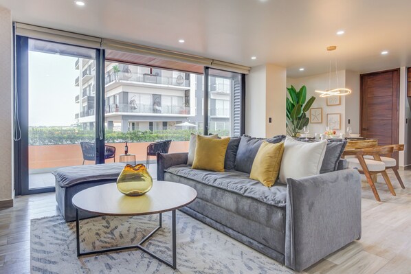 TV - Modernity and Serenity (Puerto Vallarta)