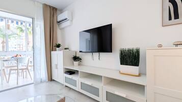 TV