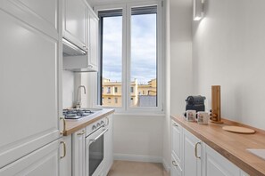 Kühlschrank, Ofen, Herdplatte