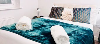 Holiday Home With Free Parking,pool Table&hot tub