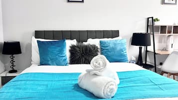 5 bedrooms, free WiFi, bed sheets