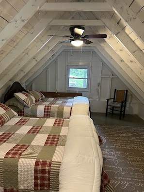 4 Schlafzimmer, Bügeleisen/Bügelbrett, kostenloses WLAN, Bettwäsche