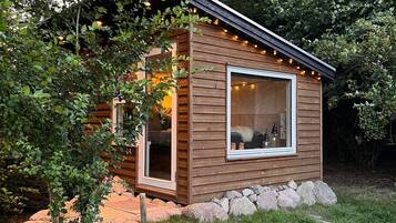 Exclusive Cabin, Hill View