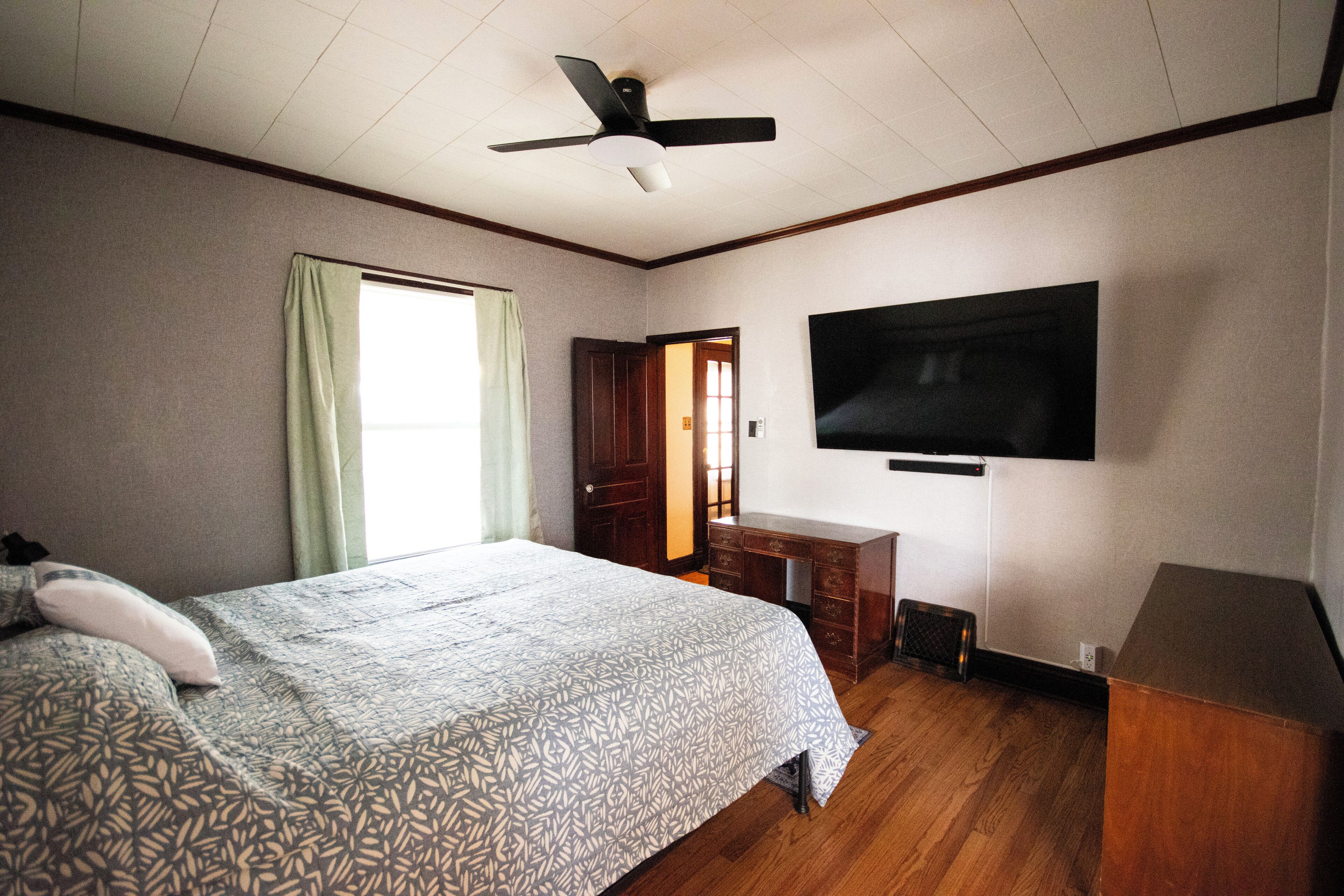 5 habitaciones, escritorio, tabla de planchar con plancha y wifi gratis 