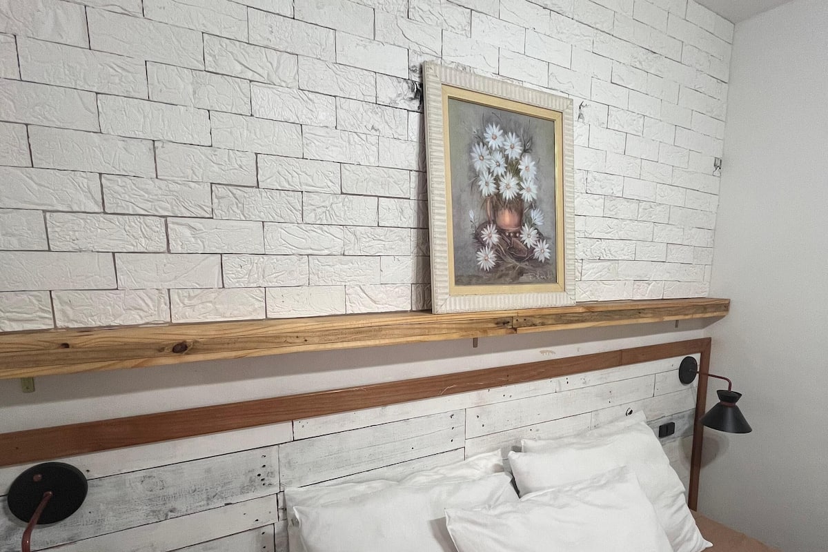 Habitación con 2 camas individuales | Wifi gratis y ropa de cama