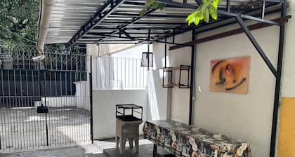 Colinna Hostel