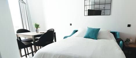 1 camera, ferro/asse da stiro, Wi-Fi, lenzuola