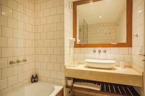 Basic Apartment, Balcony, City View | Bathroom | Combined shower/bathtub, free toiletries, hair dryer, towels
