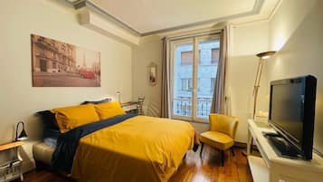 1 chambre, fer et planche Ă  repasser, Wi-Fi, draps fournis