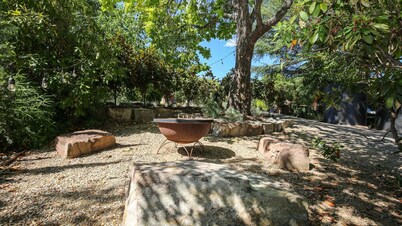 The Rocks - Maple Tiny Home