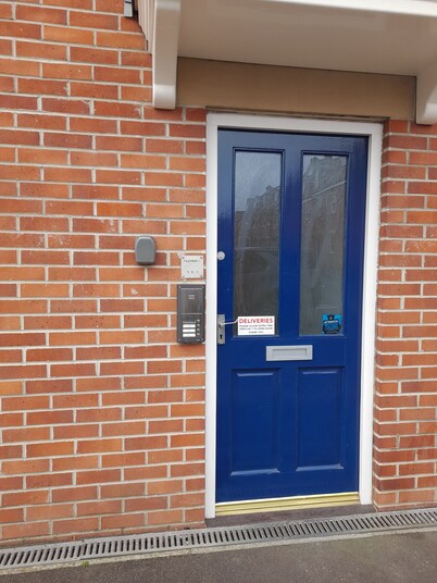 Glastonbury Town center-entire apartment