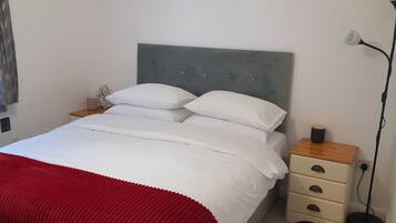 2 bedrooms, iron/ironing board, WiFi, bed sheets