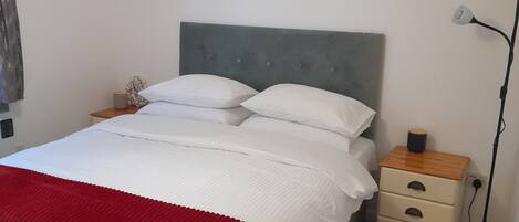 2 camere, ferro/asse da stiro, Wi-Fi, lenzuola