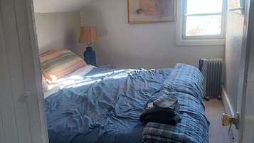 1 habitación, caja de seguridad en la habitación y escritorio