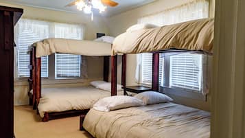 3 bedrooms, WiFi, bed sheets