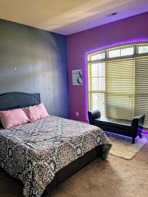 3 slaapkamers, een strijkplank/strijkijzer, wifi, beddengoed