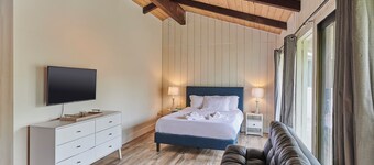 Fresno Studio - A/C & Heating, Wi-Fi, Washer & Dryer