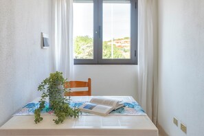 Interior - Apartment 'Nel Borgo Pa Dx' with Private Terrace, Wi-Fi and Air Conditioning (Isola Rossa)