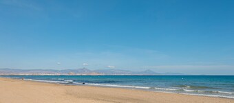 Villa 'Mediterranean Beach' with Sea View, Wi-Fi and Air Conditioning