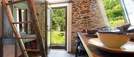 تناول الطعام