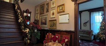 The Vine Bed & Breakfast LLC