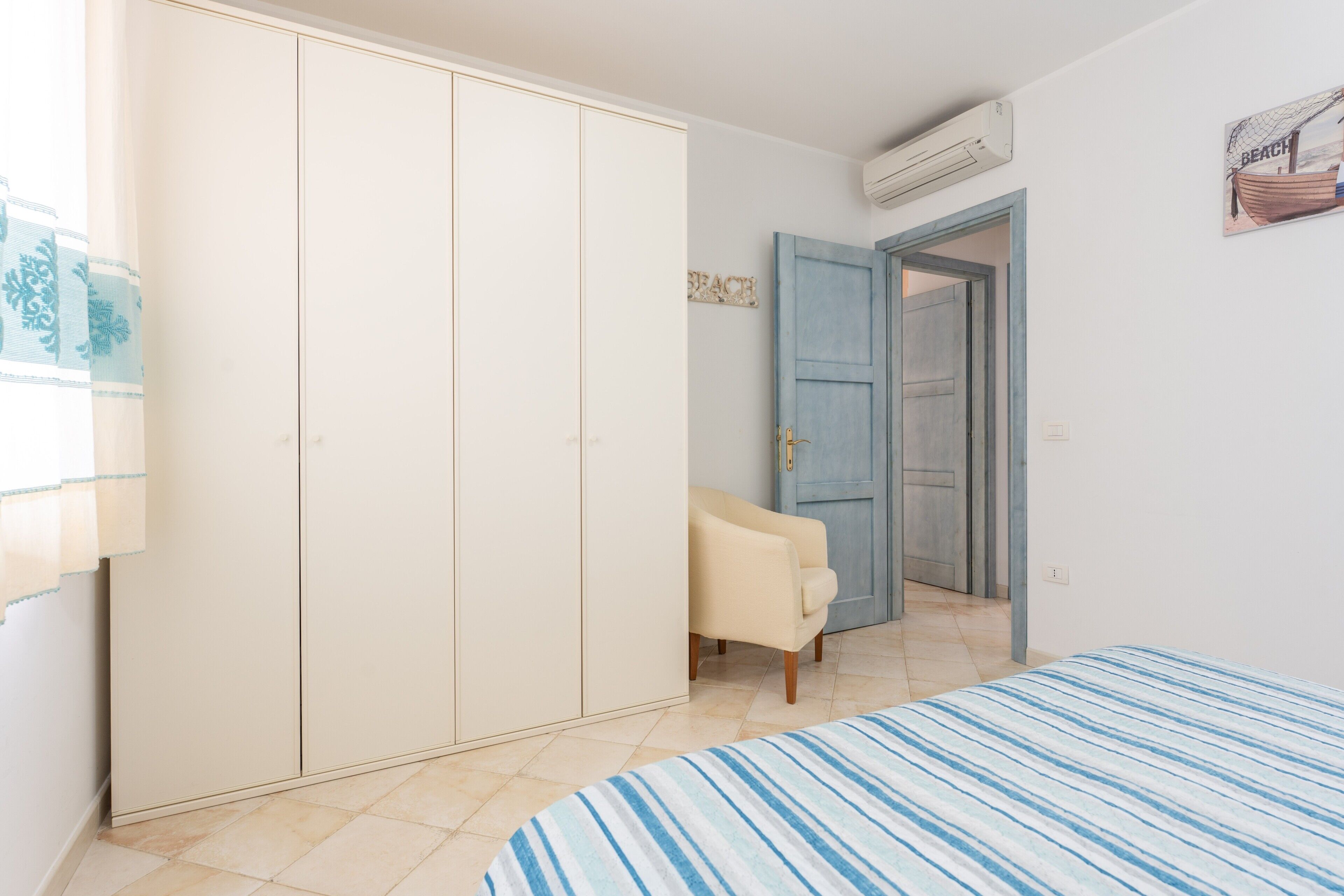 2 多间卧室、免费 WiFi、床单