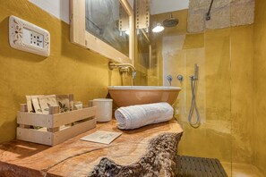 Douche, serviettes fournies