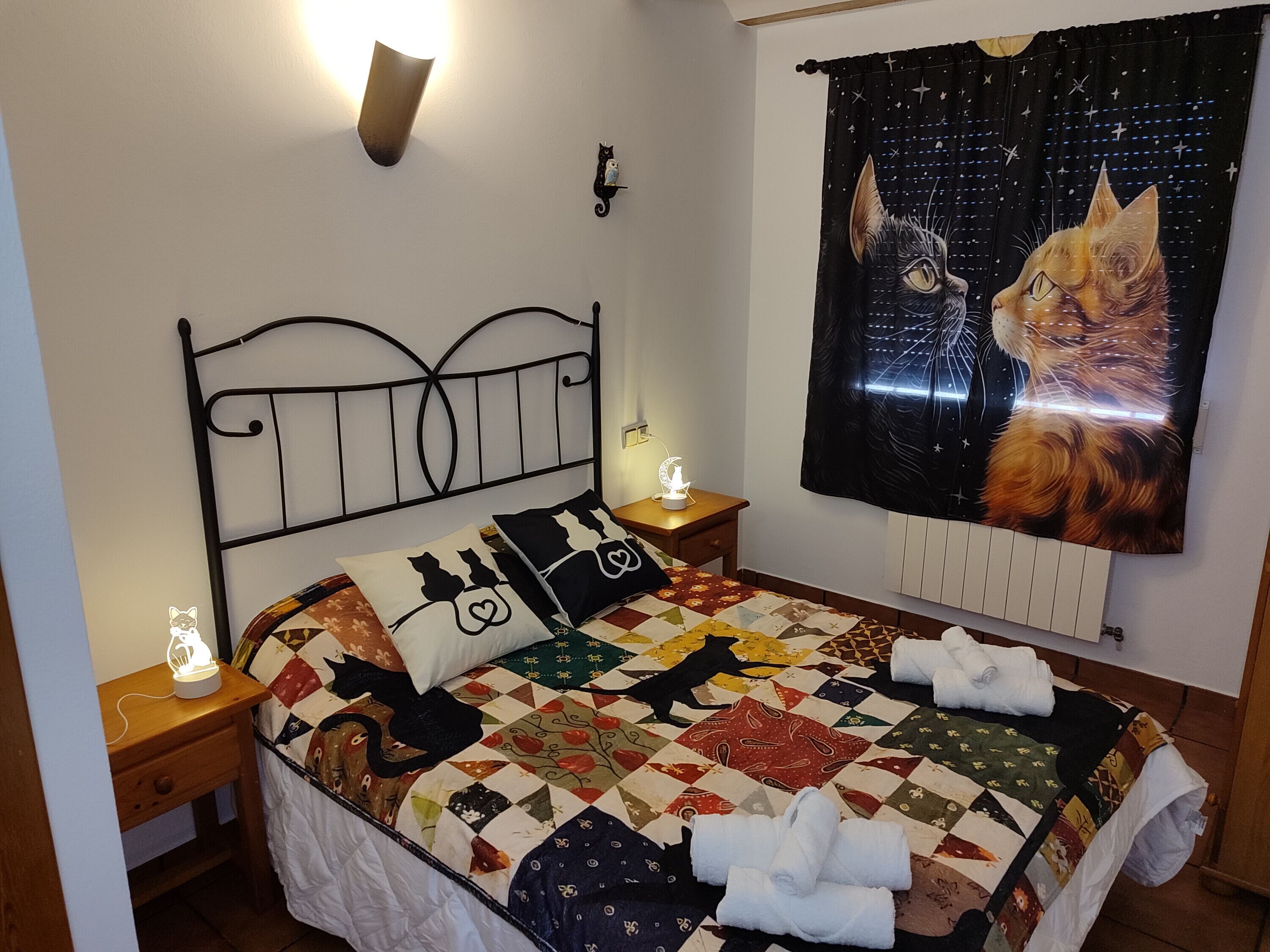 6 slaapkamers, een strijkplank/strijkijzer, gratis wifi, beddengoed