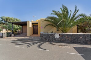 Esterni