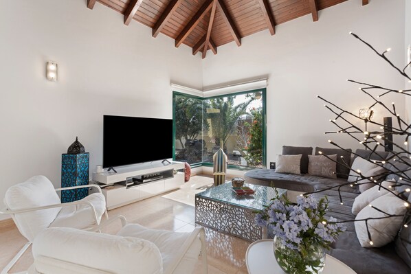 TV, DVD player, stereo