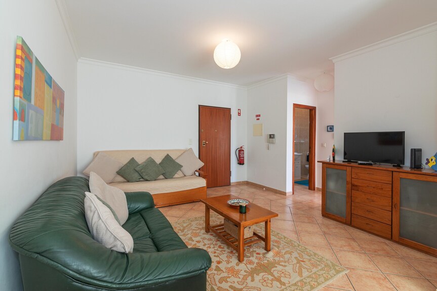 Apartment 'Rocha Retreat' With Private Pool, Balcony And Wi-fi - Portimão