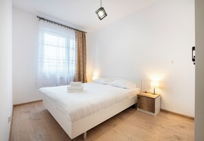 1 bedroom, iron/ironing board, WiFi, bed sheets