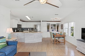 Interior - Saltwater Serenity #392 - Ocean Views on Cudjoe Key (Cudjoe Key)