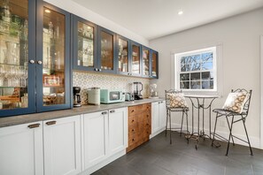 Interior - Junxtion - Impeccably Restored Historic Home in Downtown Cape Charles! (Cape Charles)