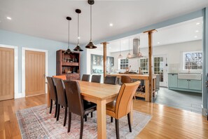 Dining - Junxtion | Spacious Cape Charles 4BR Walk to Beach w/ Firepit, Outdoor Shower, Deck & Porch Charm (Cape Charles)