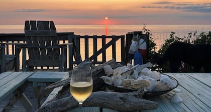 Beach Bettie's - Serene, charming cottage located on the Chesapeake Bay!