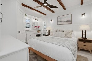 1 slaapkamer, een strijkplank/strijkijzer, gratis wifi, beddengoed
