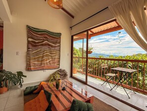 Suite superior, balcón, vista al valle | Vista desde la habitación