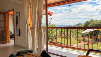 Suite estándar, balcón, vistas al valle | Vistas desde la habitación
