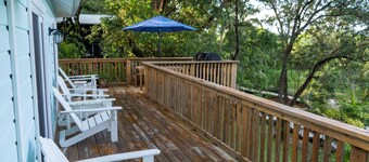 Charming 2BD/2BA Cottage Overlooking Man O' War Harbor, A/C and WiFi