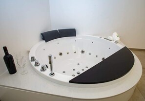 Imagen sin descripción, 3 de 17, botón