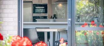 A spacious family home in the centre of Mapua, close to everything but at the end of a quiet road